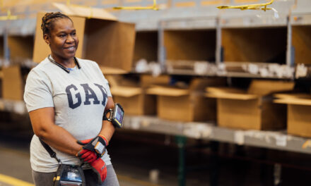GAP addresses worker fatigue and discomfort with ProGlove’s wearable barcode scanners