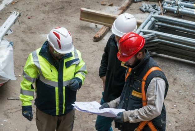Picking up the hard hat: what are common factors preventing workers using head protection